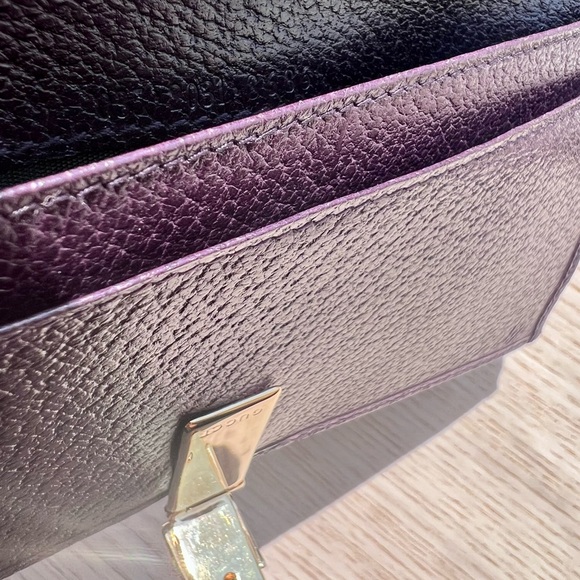 Gucci Long Bifold Wallet, Vintage Buckle Clasp - Picture 8 of 11
